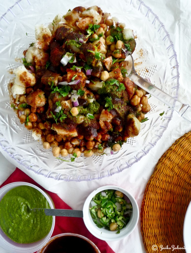 Chole-Chaat preparation